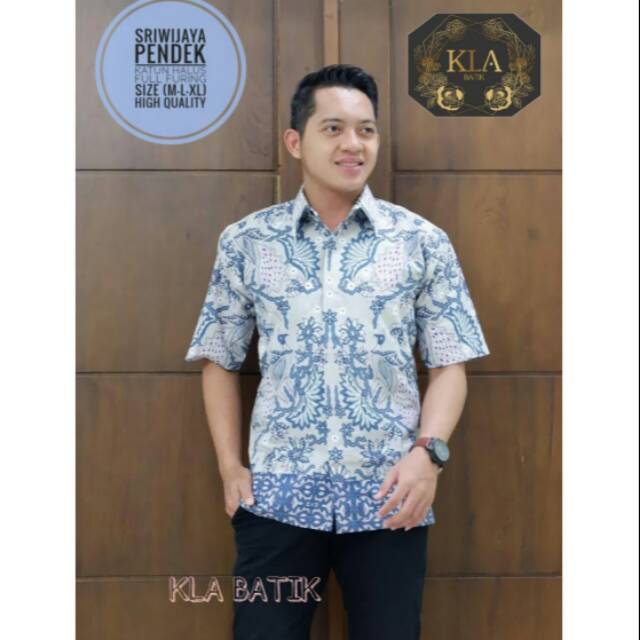 SRIWIJAYA PENDEK.Kemeja Batik Pria Modern