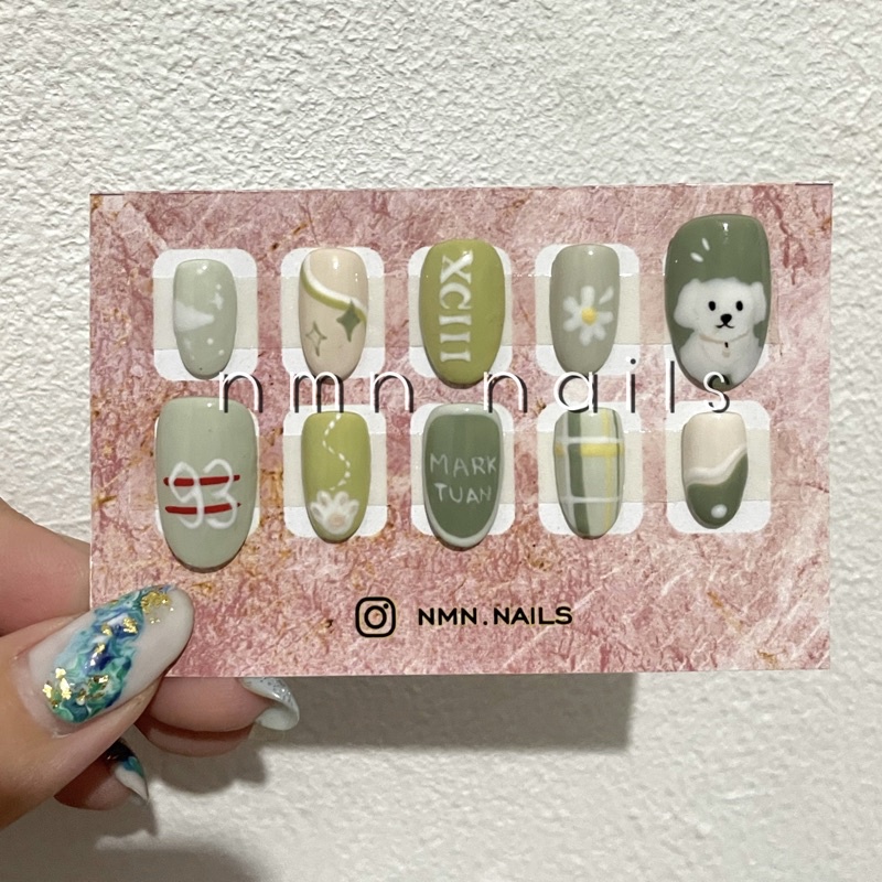 custom fakenails green / Mark tuan / press on nails