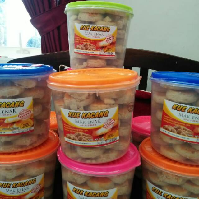 Kue kacang Mak Enak khas Jember