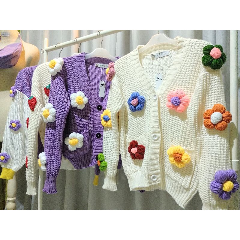 Daisy Bloom Cardigan Offwhite Putih Sweater Cardi Rajut Tebal Premium
