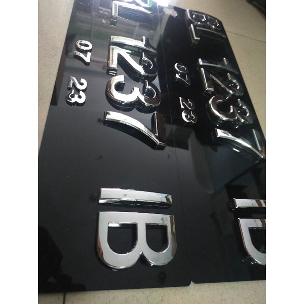 PLAT MOBIL TIMBUL - Cembung Chrome -Ukuran Universal  FREE DUDUKAN