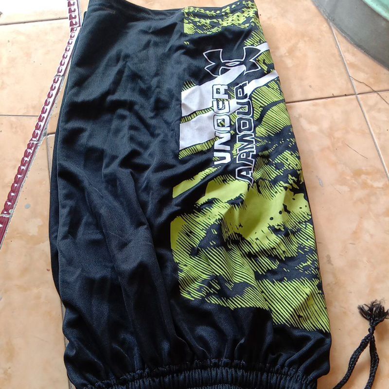 TERBARU/TERLARIS CELANA PENDEK OLAHRAGA-Motif under ijo