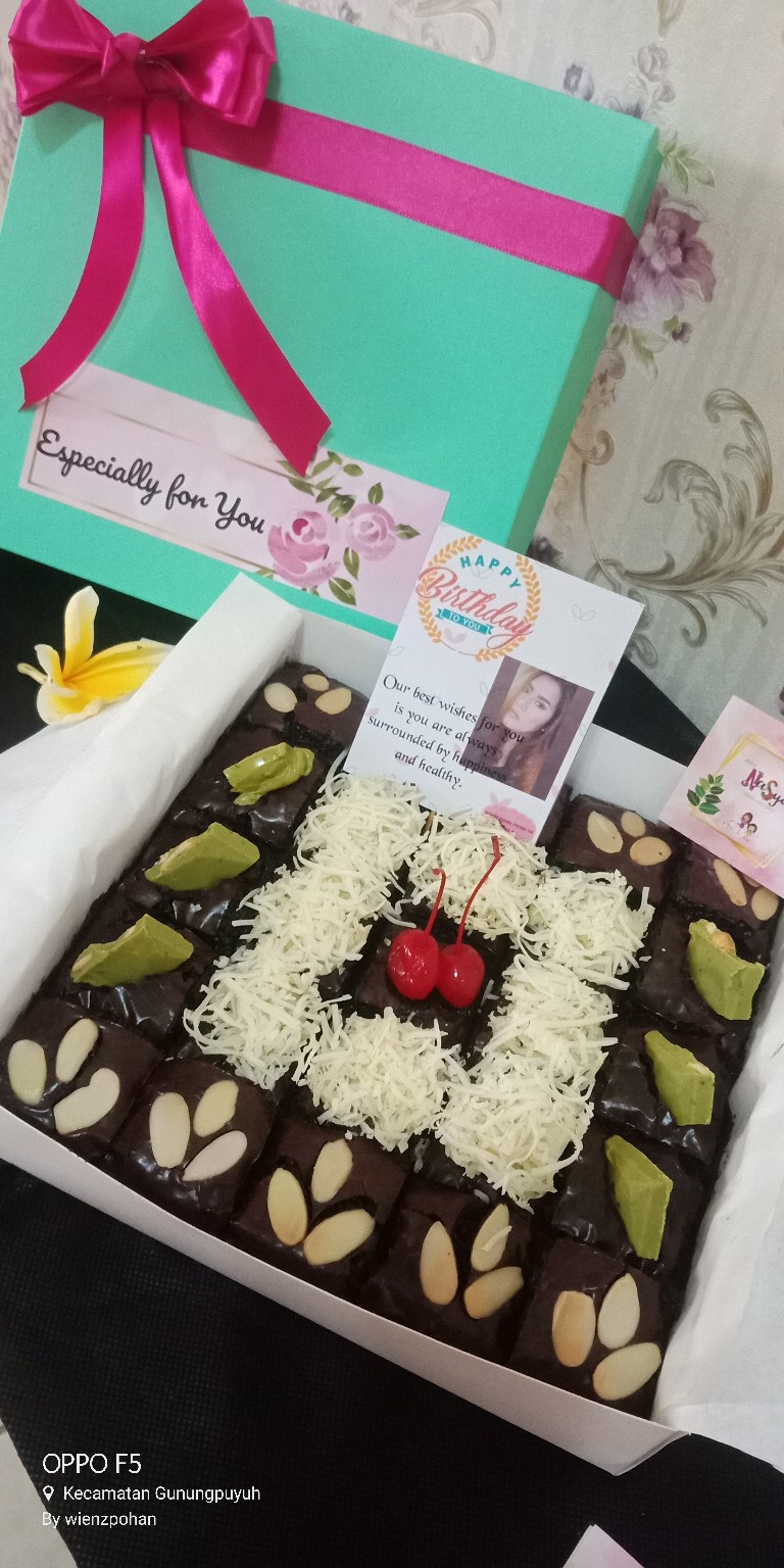 Dus Kue / Box Kue / Kotak Kue Brownies Bolu Lapis Legit Varian Warna Uk 21x21x6 ; 20x20x5; 25x25x4,5