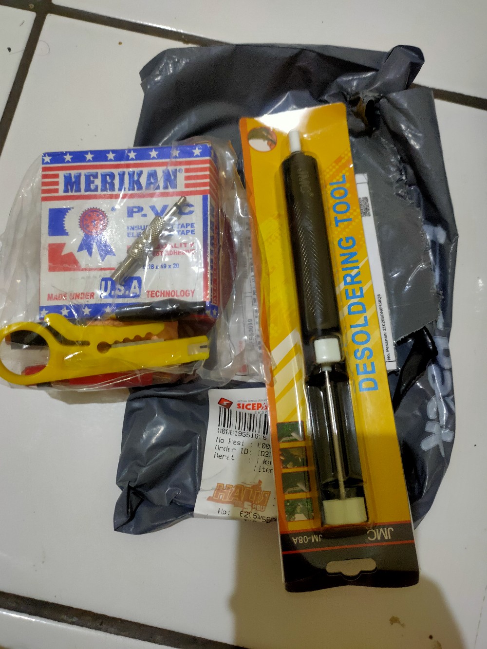 Amplas Bulat Velcro 4 Inch 4 Kertas Pasir Tempel Waterproof Grit Grid Banyak Jenis Tatakan Amplas