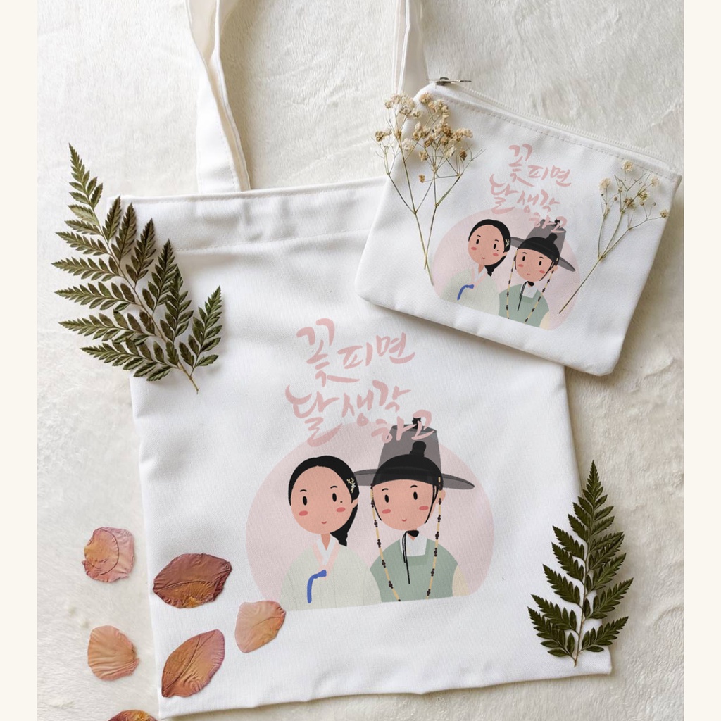 WHEN FLOWERS BLOOM I THINK OF THE MOON / MOONSHINE / TOTE BAG + PENCIL CASE DRAMA KOREA / DRAKOR KIT