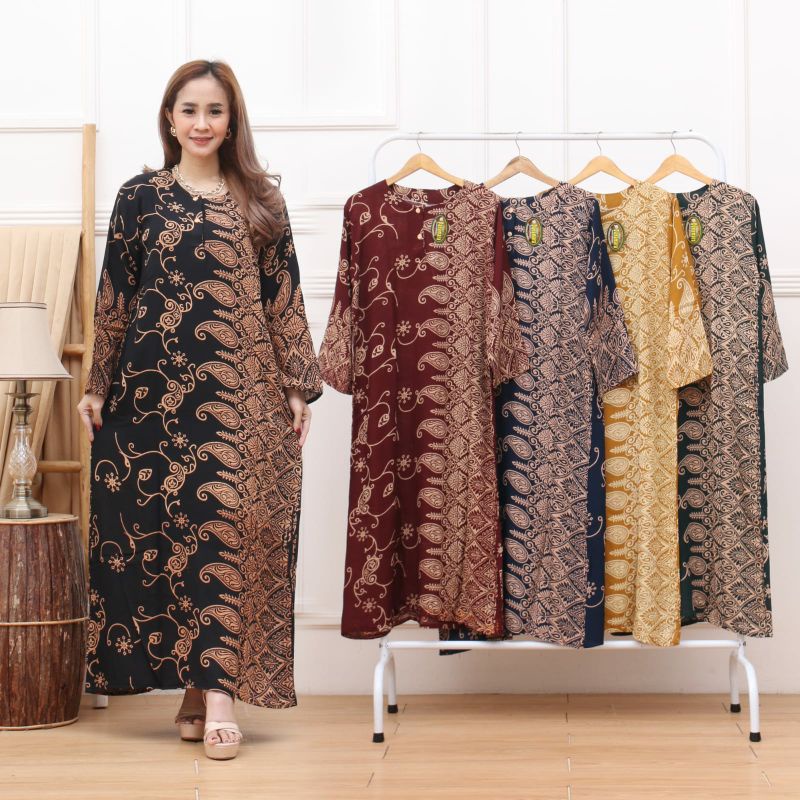 Daster Lengan Panjang Longdress 157.500 dapat 5 motif bahan rayon kancing depan.