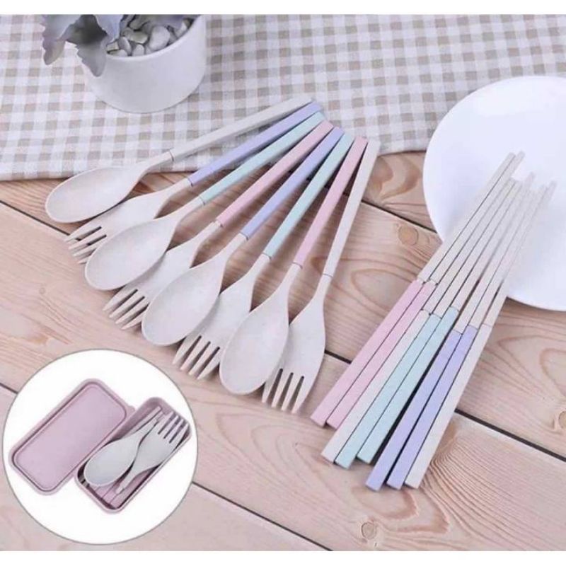 Sendok Garpu Sumpit Lipat Travel / Alat Makan Set Jerami Traveling