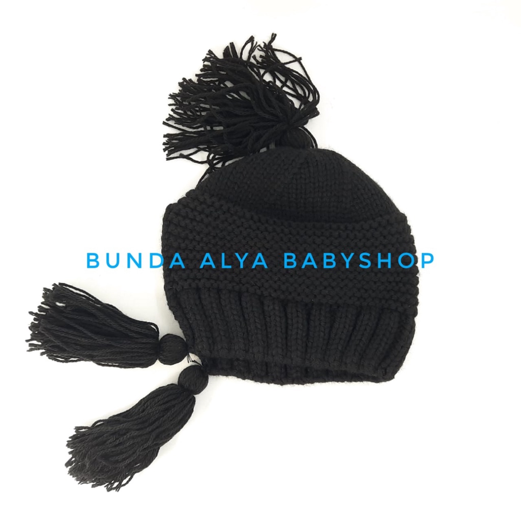 Topi Kupluk Anak Wol Bulu Kupluk Rumbai Rajut Hitam Import Untuk Usia 6bulan-4tahun Motif Polos Bahan Woll Halus