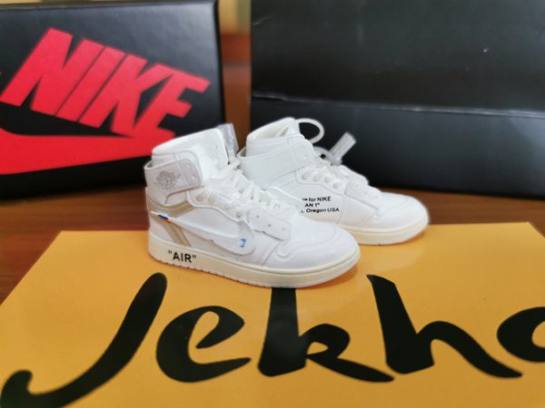 Air Jordan 1 OFF-WHITE WHITE - 3D Sneakers Keychain Gantungan Kunci