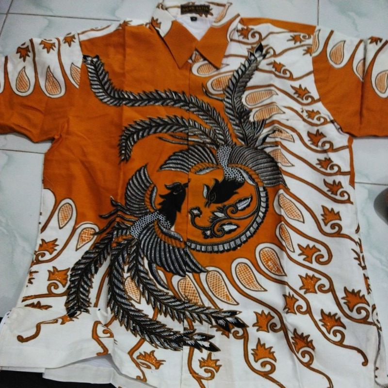 MANUK TARUNG PUTIH SM KEMEJA BAJU BATIK PRIA SOLO LENGAN PENDEK PANJANG LAPIS FURING PREMIUM MODERN
