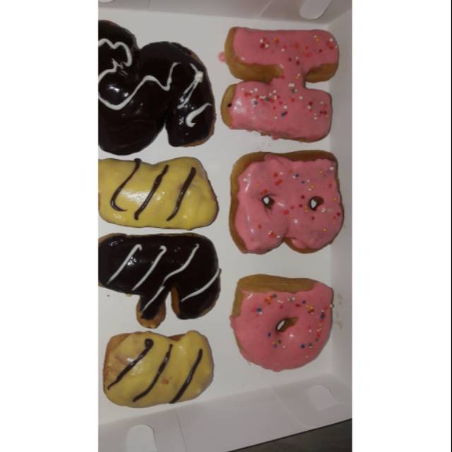 

Donat huruf, per huruf 4rb, request topping atau dikirim random