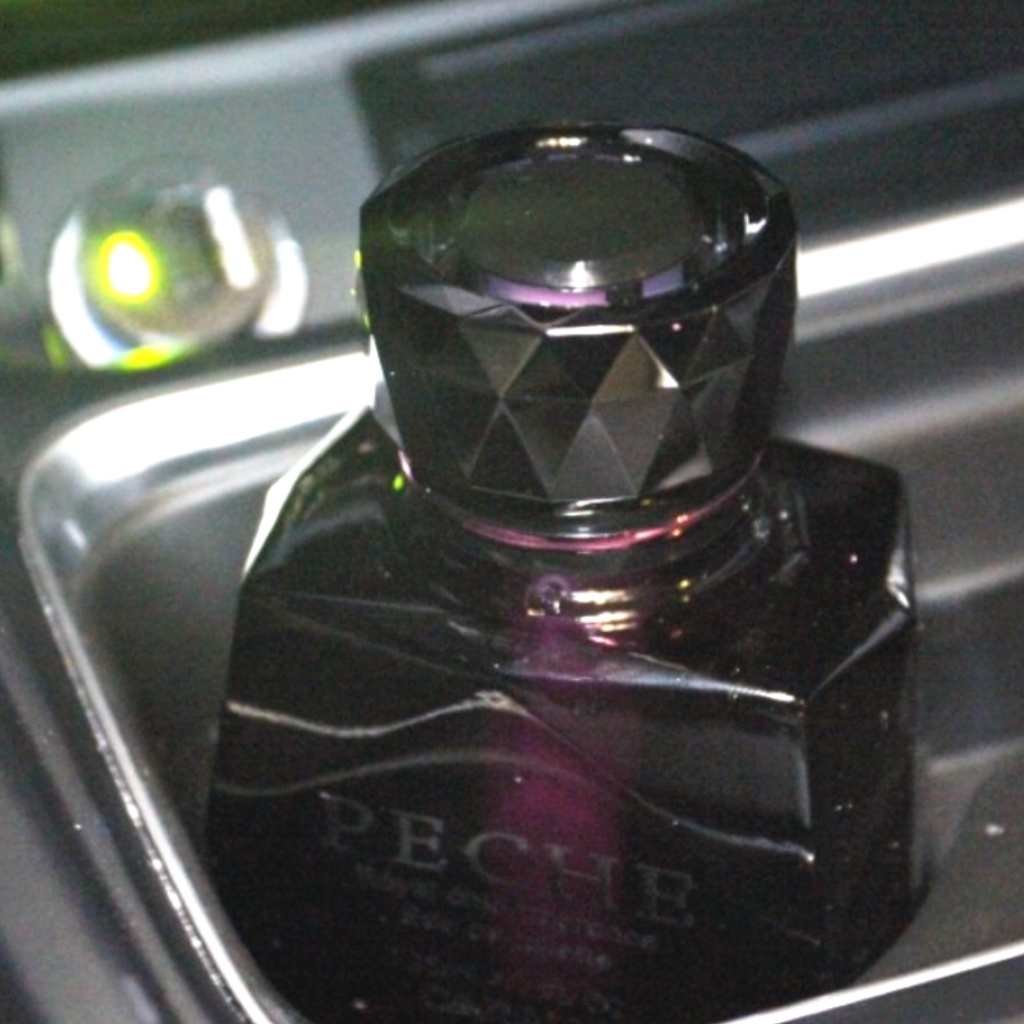 Carall Peche Beaute Parfum Pewangi Mobil Tahan Lama Made In Japan Original 138ml