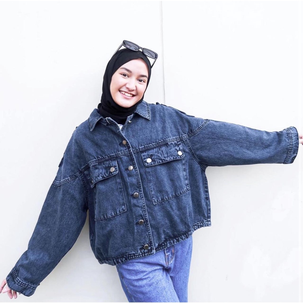 JAKET JEANS ALMA SANDWASH JUMBO LD 100-146 BAHAN DENIM JAKET WANITA CROPTY BIGSIZE-ALMA HITAM LD 130
