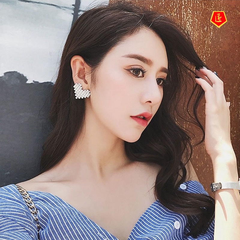 [Ready Stock]S925 Silver Heart-Shaped Diamond Earrings Simple Elegant