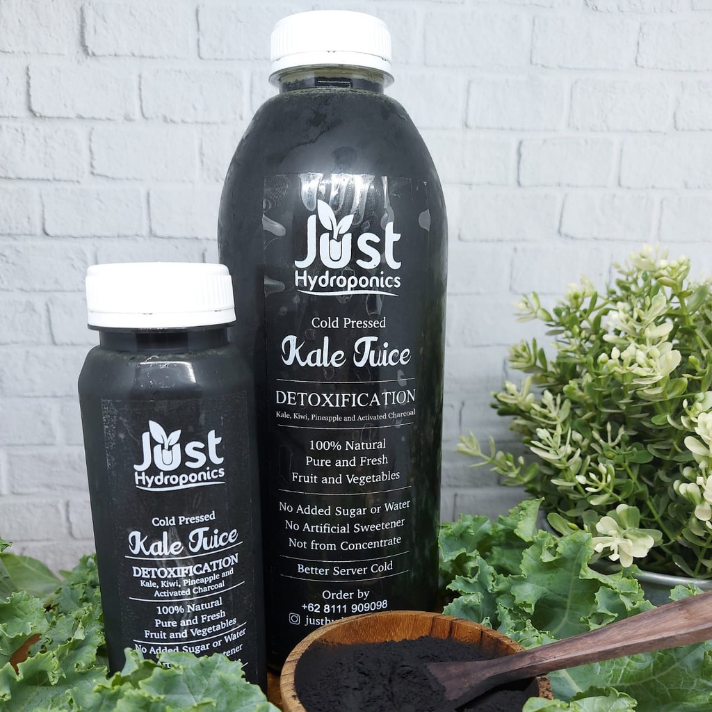 

Cold Pressed Kale Juice: Detoxification: Kale, Kiwi, Pineapple and Activated Charcoal 1 Litre