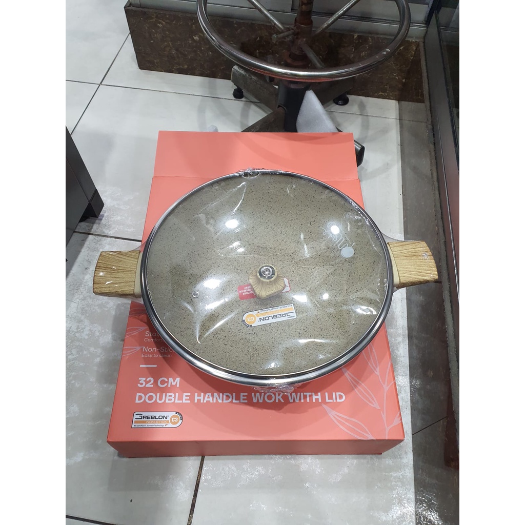 STEIN 32CM DOUBLE HANDLE WOK WITH LID