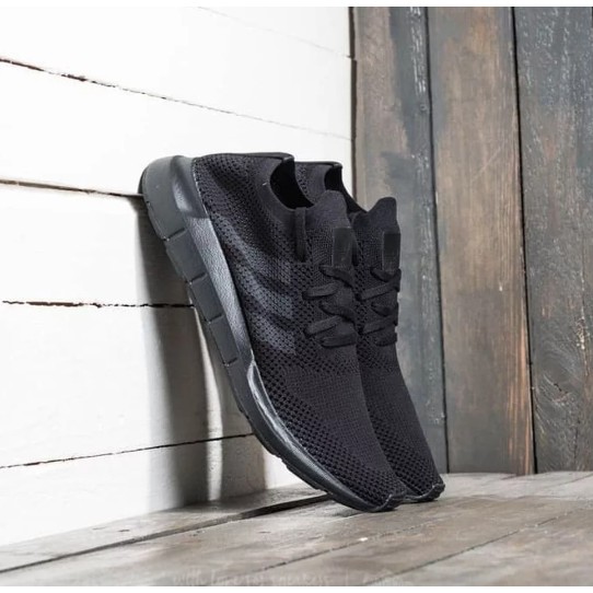 adidas swift run black and grey