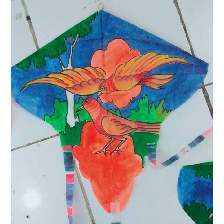 layang-layang motif burung