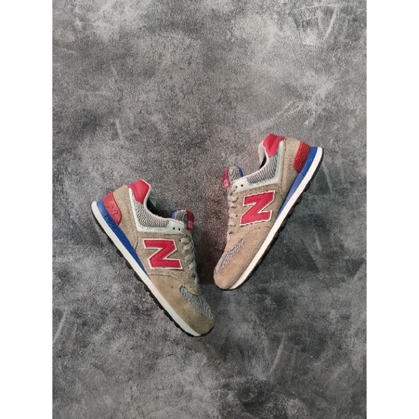 new balance 574 Grey Red second