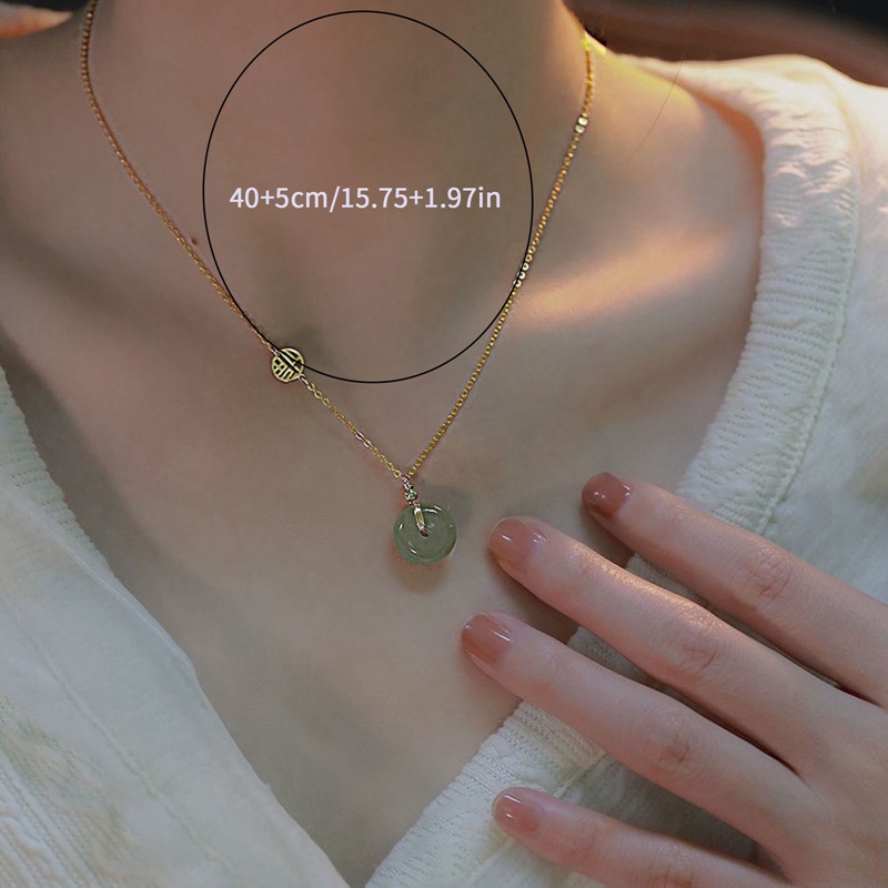 Kalung Rantai Dengan Liontin Batu Giok Hetian Natural Anti Alergi Untuk Wanita