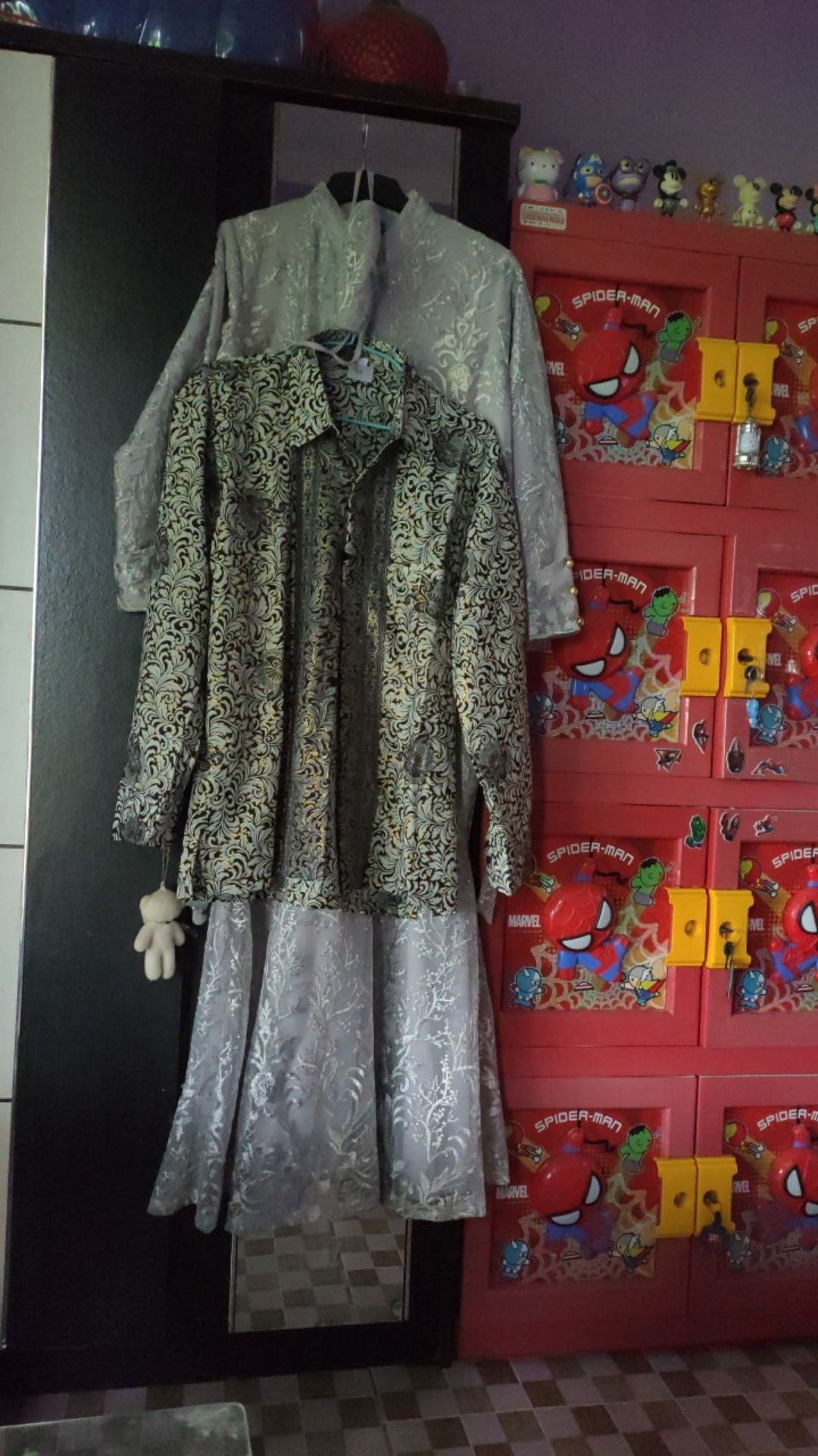 Lembayung.id / Kemeja Batik Lengan Panjang Keong Silver