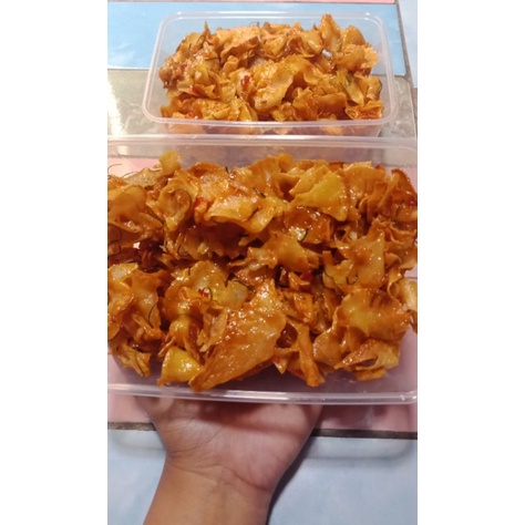 

kripik singkong daun jeruk pedas manis 150gr