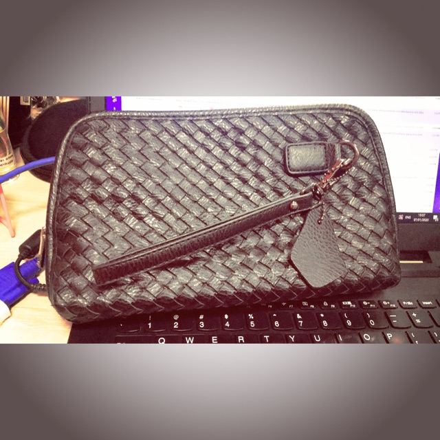 Black Clutch (mirroring Bottega clutch)