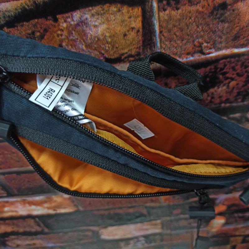 Tas Waist Bag Rei Venesia 01 ORIGINAL