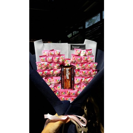 

Buket Love Permen Yupi