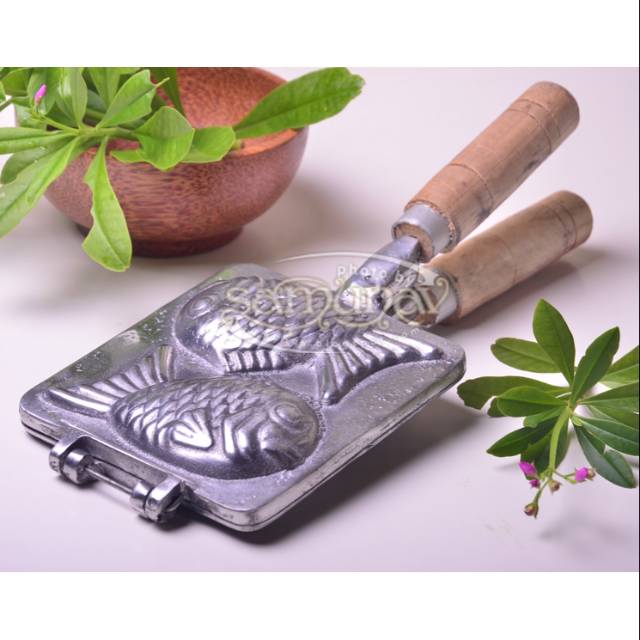 Cetakan roti bapel ikan