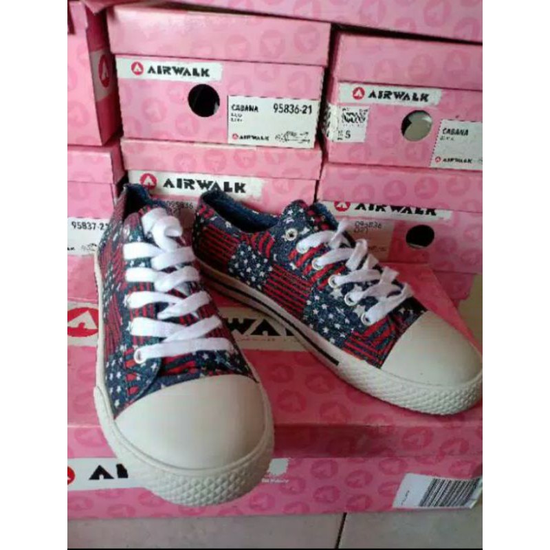 SALE!!!!! Airwalk Retro Ox woman Size 40 Only