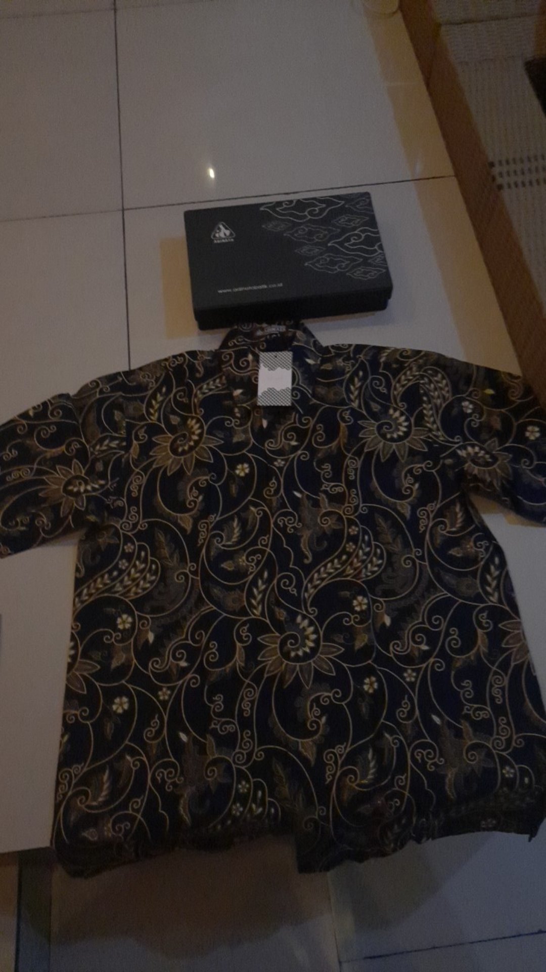 Hem Pendek Adinata Batik Arion