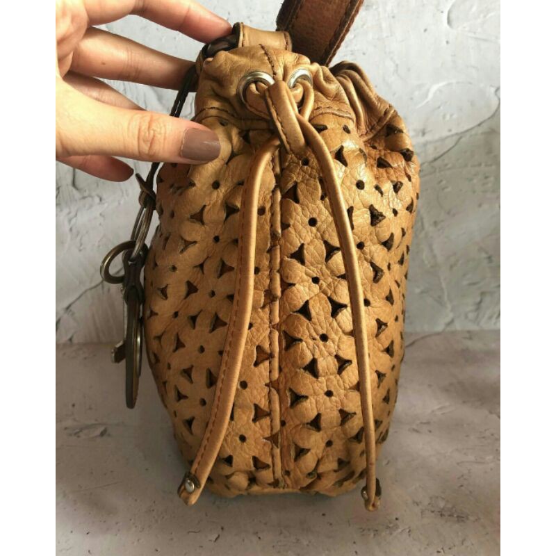 Tas fossil maddox drawstring preloved