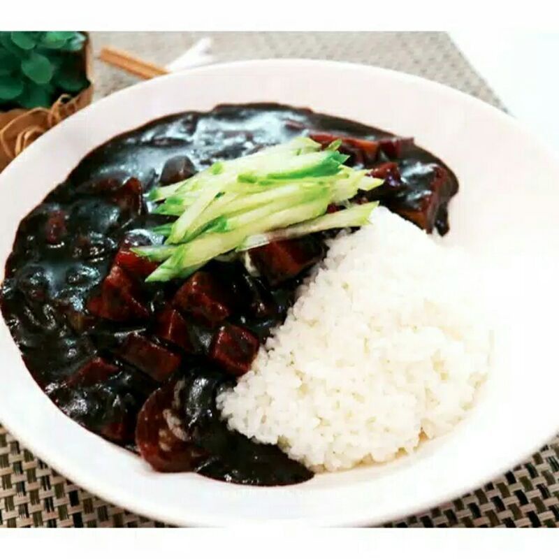 

KOREAN CHUNJANG SAUS 300GR - SAUS JJAJANG-JJAJANGMYEON