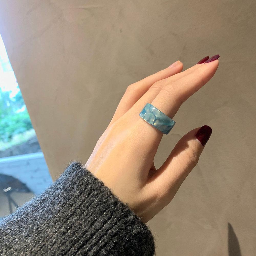 Cincin Model Terbuka Bahan Resin Gaya Retro Untuk Wanita