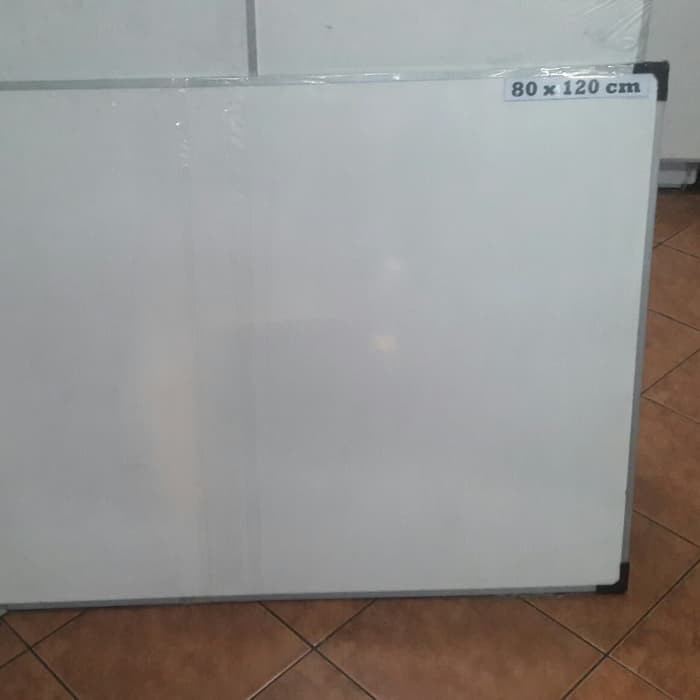 

Papan Tulis Gantung Magnetik 80 × 100 Cm.
