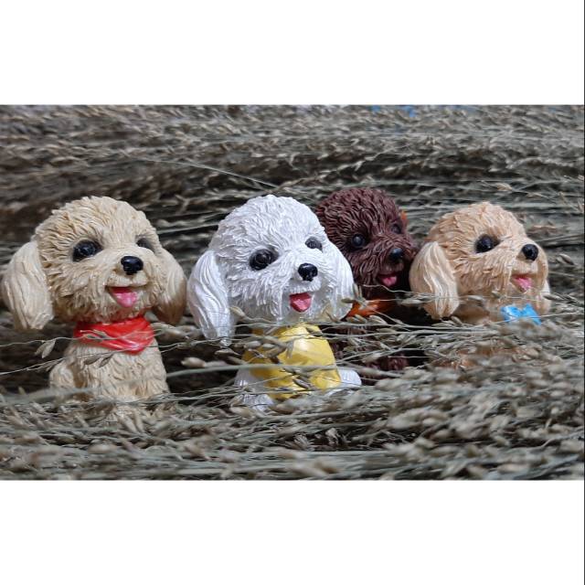 Miniatur VIVI dan MONSIEUR anjingnya sehun