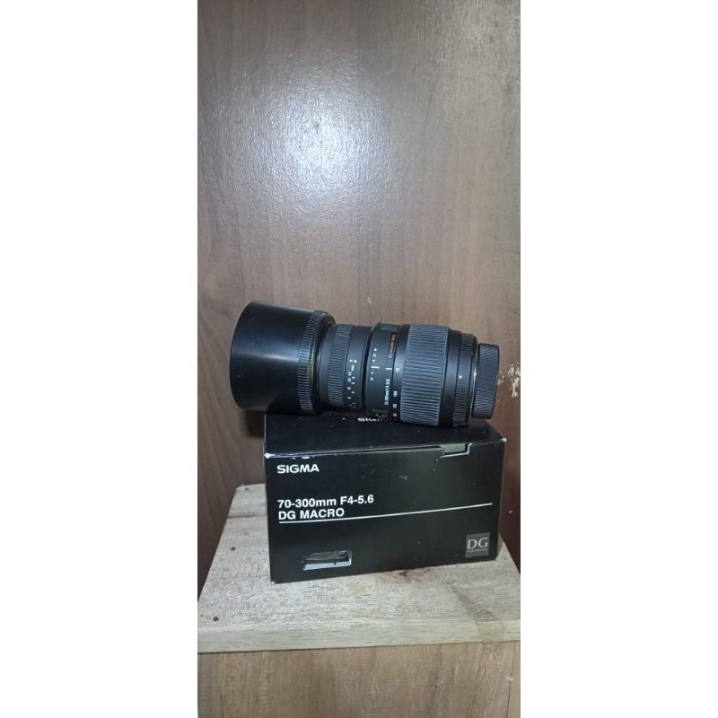 lensa sigma 70-300  for nikon