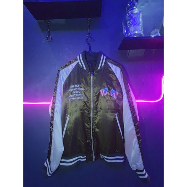 Sukajan Vietnam vintage second