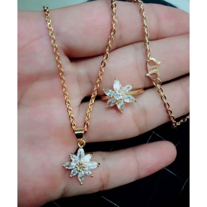 set perhiasan kalung&amp;cincin xuping wanita berlapis emas dengan mata zircon.