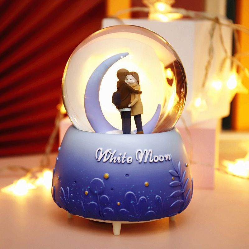 Kotak musik snowball couple bola kristal salju pajangan unik kado romantis hadiah pacar anniversary 