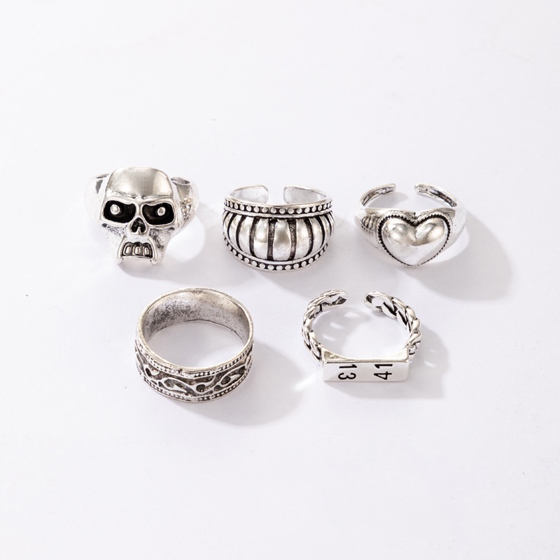 5pcs / set Cincin Desain Tengkorak / Hati / Geometri Vintage Bahan Alloy Warna Silver Untuk Wanita 1314