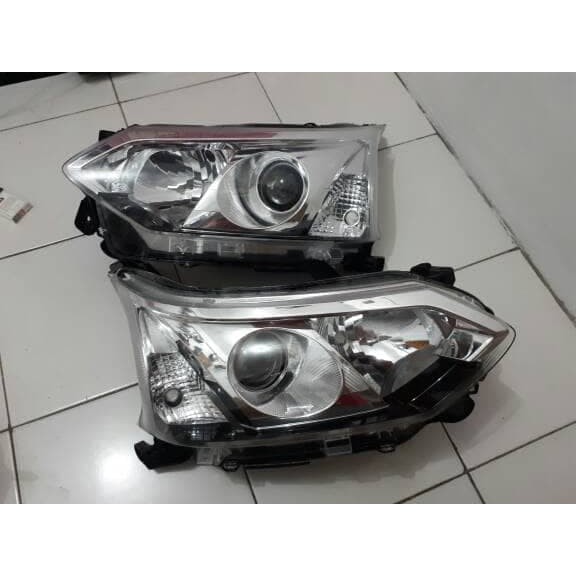 Headlamp Avanza veloz 2015/2016