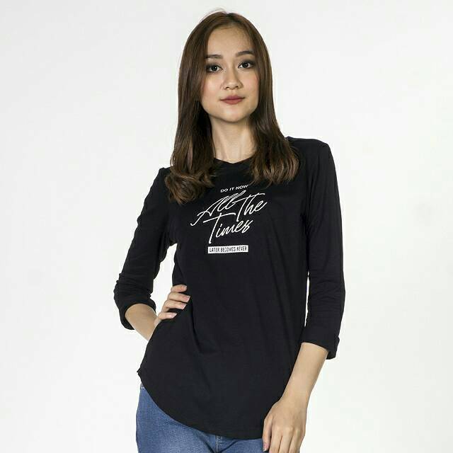 

C2 Raulla Black T-shirt