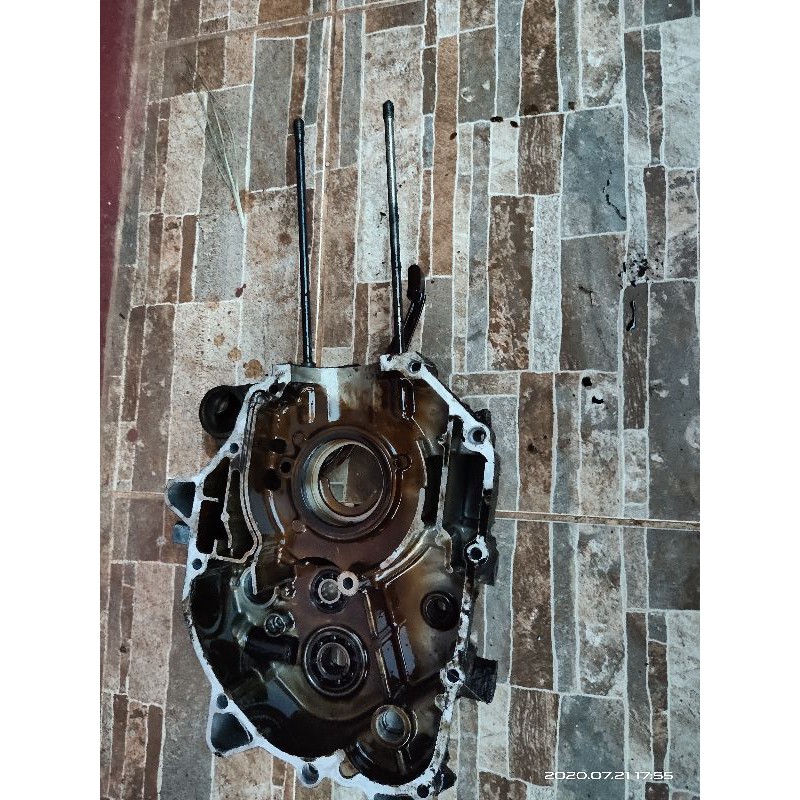 chrankcase kiri krengkes rengkes sebelah kiri karisma pnp kirana/supra 125