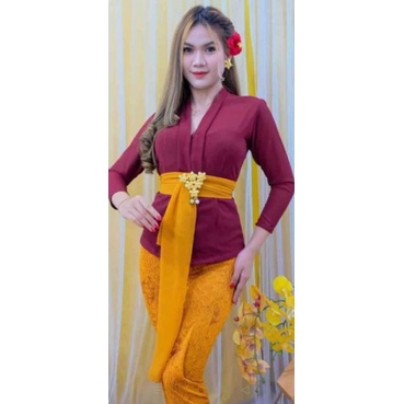 Kebaya bali kartini/kebaya lengan panjang.