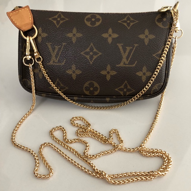 LV Pochette Accessoires Authentic