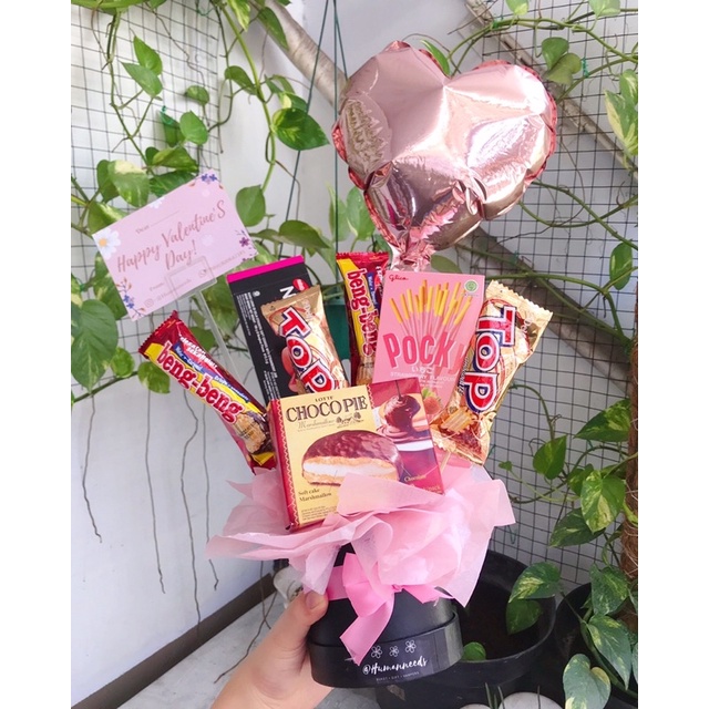 

Bloom box snack | valentine gift / valentine hampers