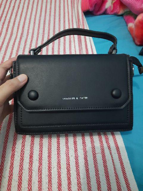 TAS SLEMPANG CK 7060 CHARLES AND KEITH IMPORT POLOS 