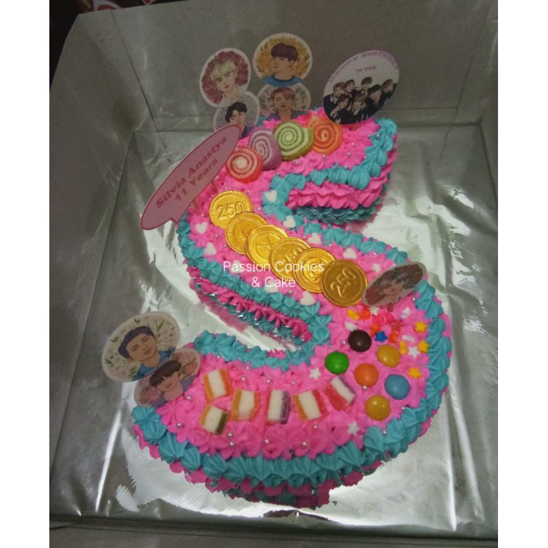 

Monogram Cake Tema BTS uk 24cm